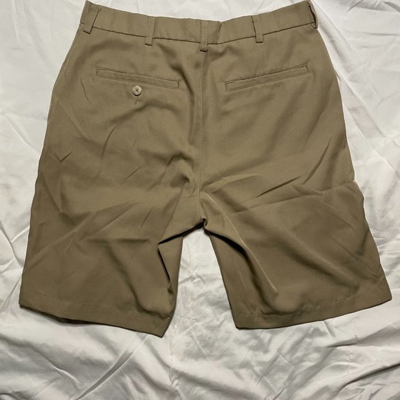 Ben Hogan Performance Golf Shorts / Beige Stretch Poly Blend - Size 30 - Picture 2 of 5